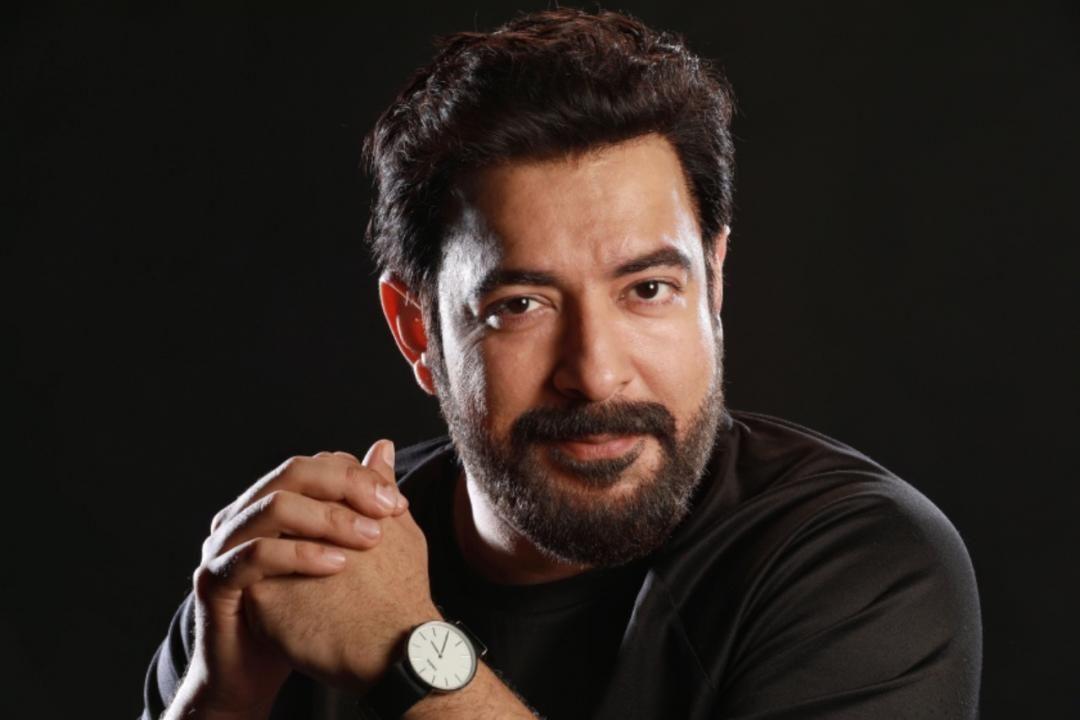 <p>Actor Vivek Madaan plays the sinister antagonist Sankalp Chaudhary in the Kay Kay Menon, Aftab Shivdasani starrer Special Ops 1.5. The actor speaks to mid-day.com about what went into the making of the web series, and Kay Kay Menon. <span style="color: #4400ff;"><strong><a style="color: #4400ff;" title="&lsquo;Kay Kay Menon reserves all his charismatic power and intensity for the screen,&rsquo; says Vivek Madaan" href="https://www.mid-day.com/entertainment/web-series/article/special-ops-1-5-exclusive-kay-kay-menon-reserves-all-his-charismatic-power-and-intensity-for-the-screen-says-vivek-madaan-23203145">Read the full story here</a></strong></span></p>